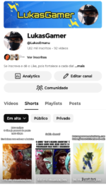 Canal do YouTube com 1827 Inscritos (Desmonetizado)